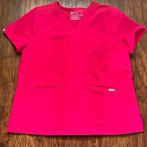 Figs Casma Ultra Rose Scrub Top